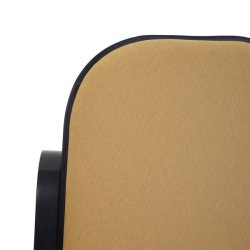 Gyngestol lavet af valn�ddetr� med gult stof