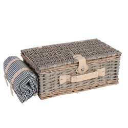 Picnickurv til 4 personer - picnics�t i flet med sort/hvidt picnict�ppe