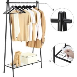 Tjstativ med hylde i sort metal - tjstang med skohylde