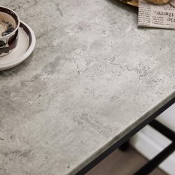 Barbord med barstole, barbordss�t, gr� beton look  89x45x87