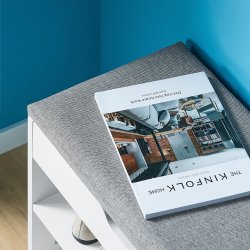 Siddeb�nk med skohylder, skob�nk med hynde, entreb�nk, hvid