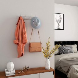 Knager�kke - hvid v�gh�ngt knager�kke i tr� med 4 tredobbelt knager