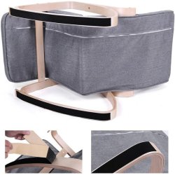 Gyngestol i birketr� med justerbar fodst�tte - gr� bomuld stof