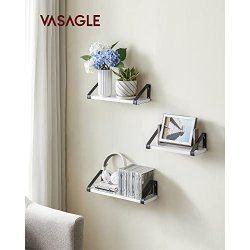 Hylder i tr� - 3 v�gh�ngte sv�vende tr�hylder - hvide v�ghylder
