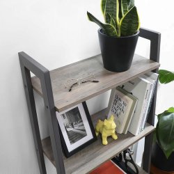 Reol - stigereol i industrielt design - gr beige 138 x 56 x 34