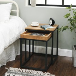 Indskudsborde - 2 sideborde i industrielt design - lysebrun