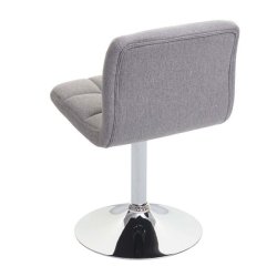 Spisestuestole - 2 drejbar spisebordsstole - lysegrt stof