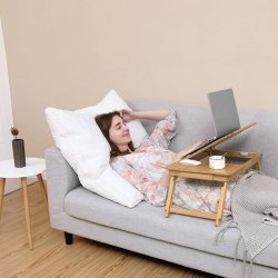 Brebar laptop stand i bambus - justerbar sammenklappelig