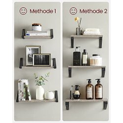 Hylder i tr - 3 vghngte svvende trhylder - gr vghylder